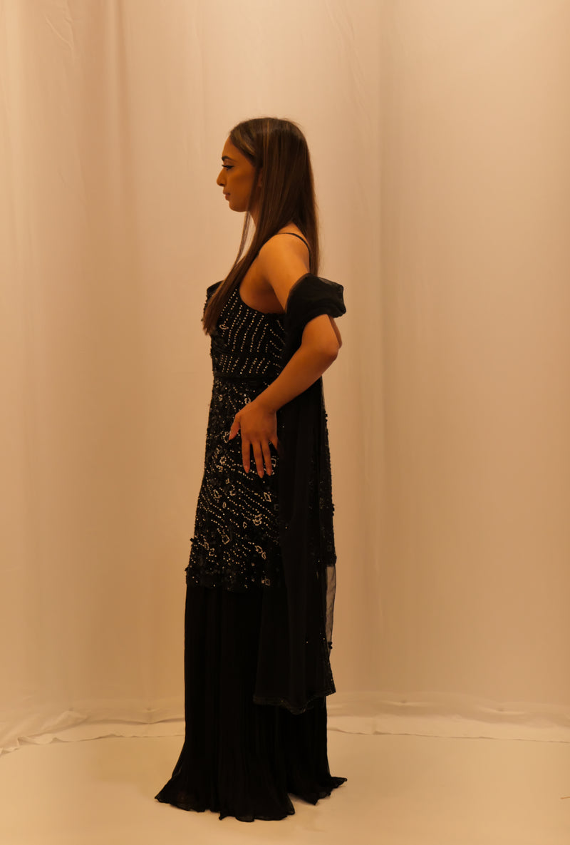 BLACK SEQUENCE SHARARA