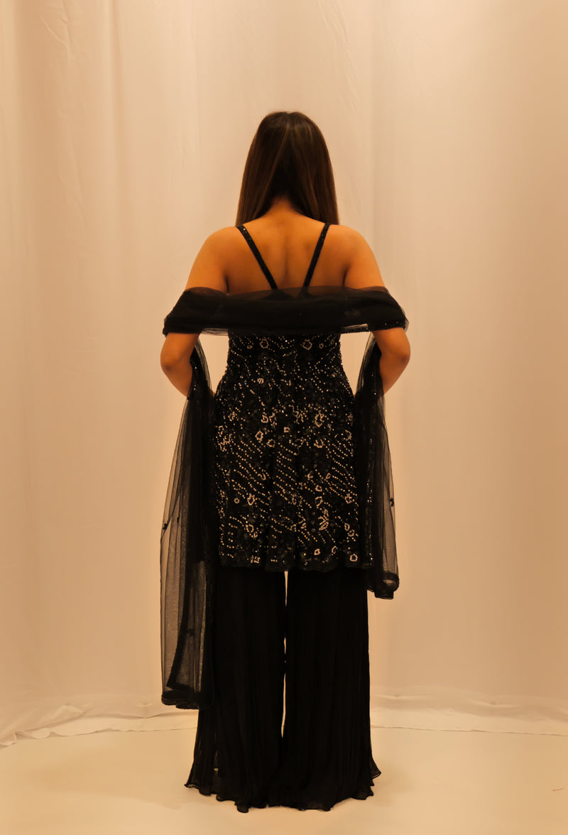 BLACK SEQUENCE SHARARA