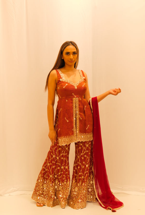 MAROON SHARARA