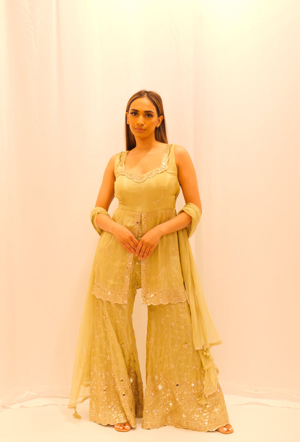 GREEN SHARARA