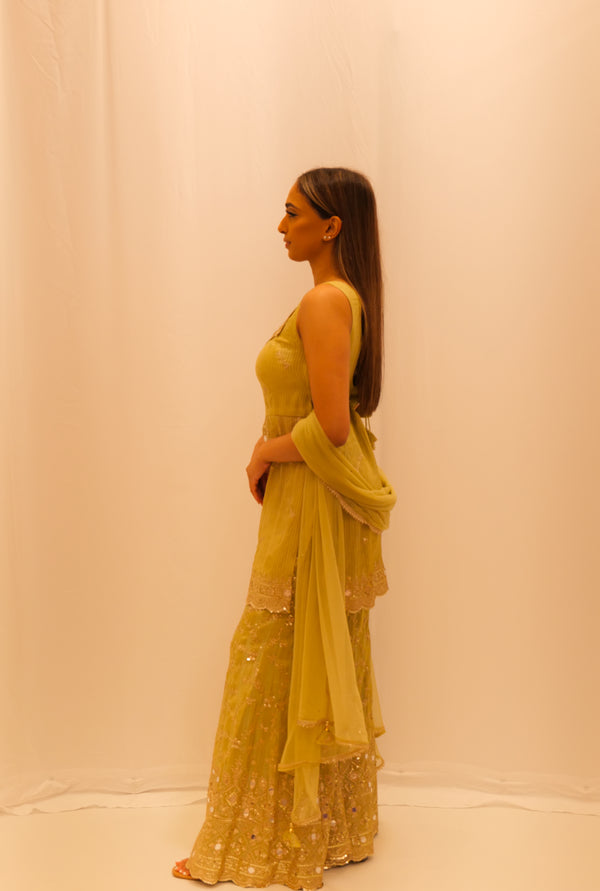 GREEN SHARARA