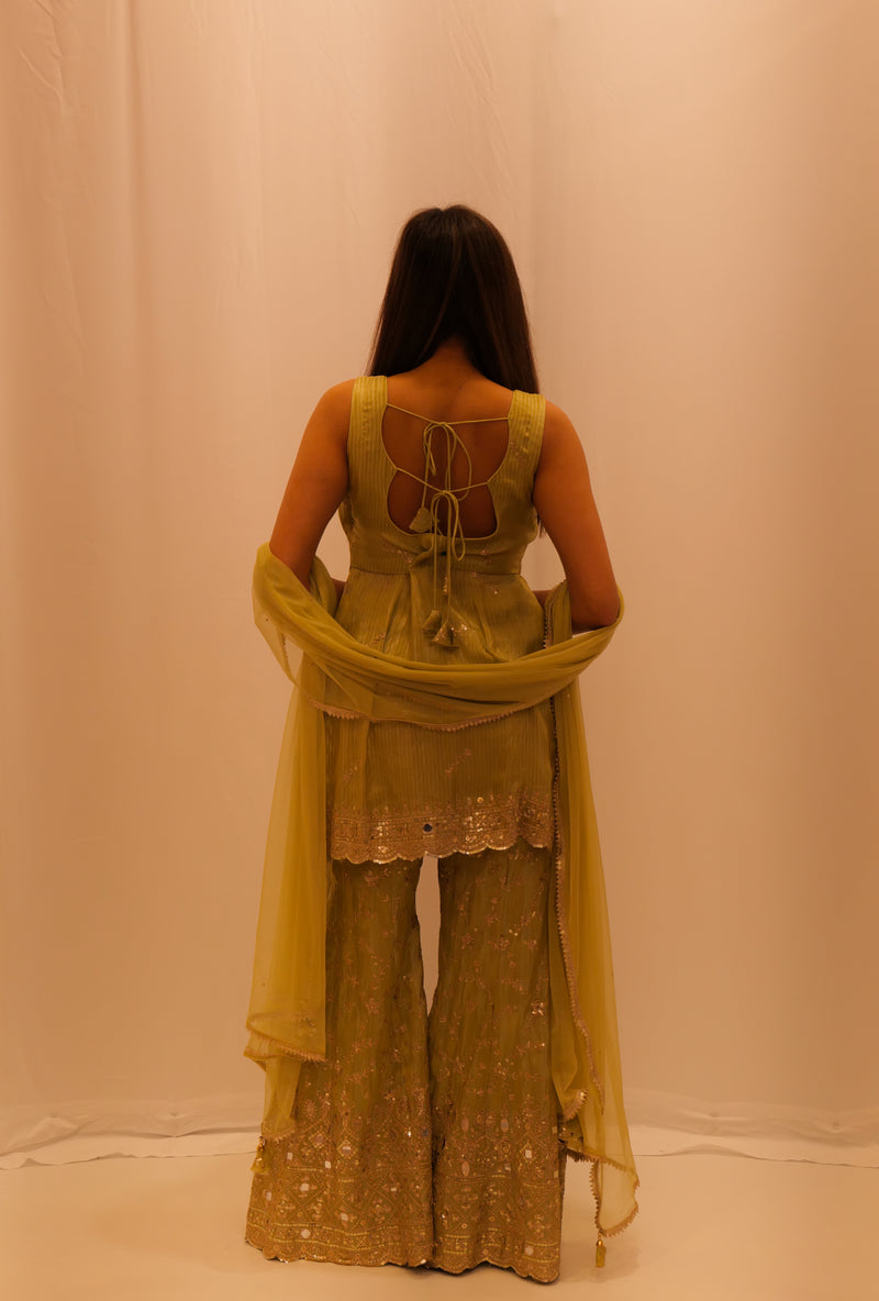 GREEN SHARARA